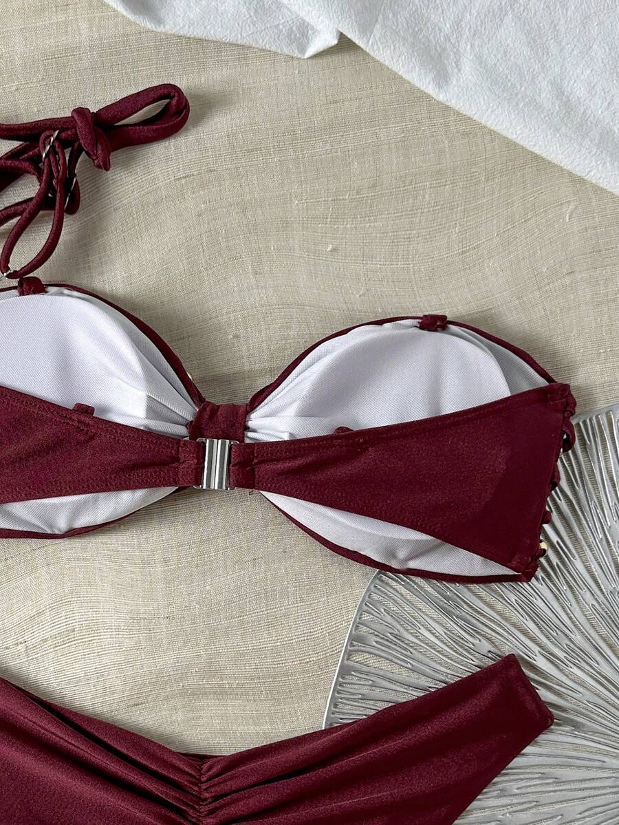Biquíni Feminino Clarete com Contas Coloridas e Alças Removíveis – Verão 2027