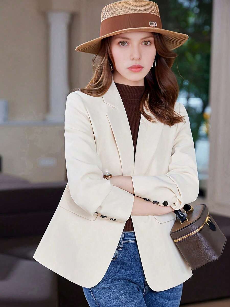 Blazer Feminino Alfaiataria Off White com Fenda nas Costas – do PP ao XXG | Boutique do Encanto