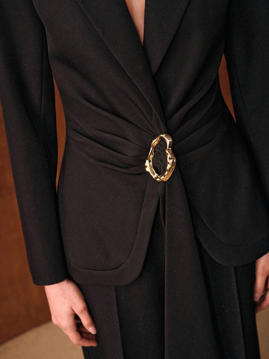 Blazer feminino ajustado sofisticado look elegante moderno