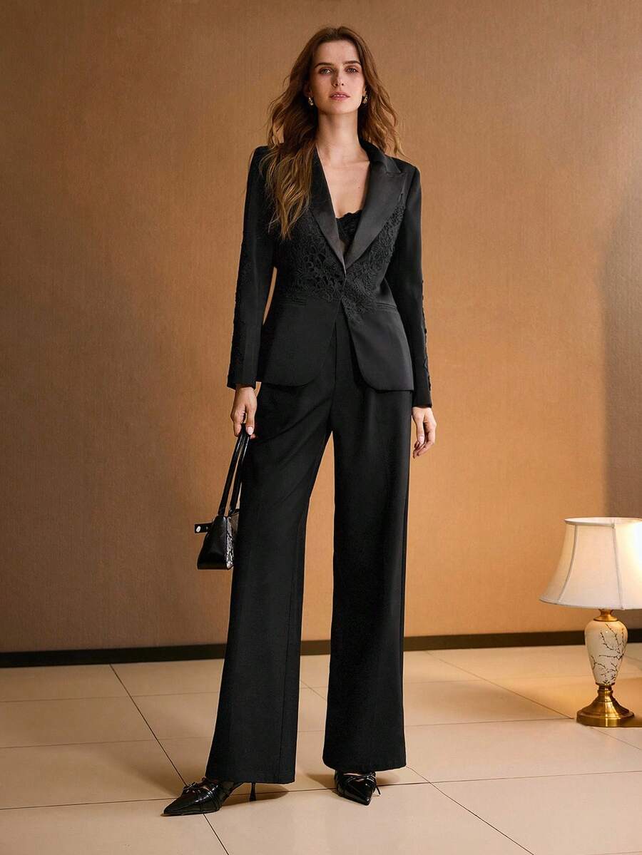 Blazer feminino preto alfaiataria com renda bordada elegante