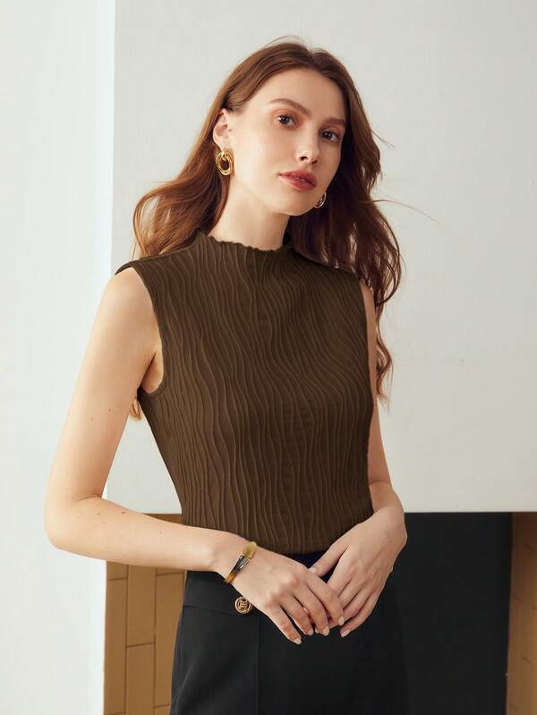 Blusa Feminina Bege, Preto e Marrom - Texturizado Slim Fit – Coleção Entre Estações | Boutique do Encanto