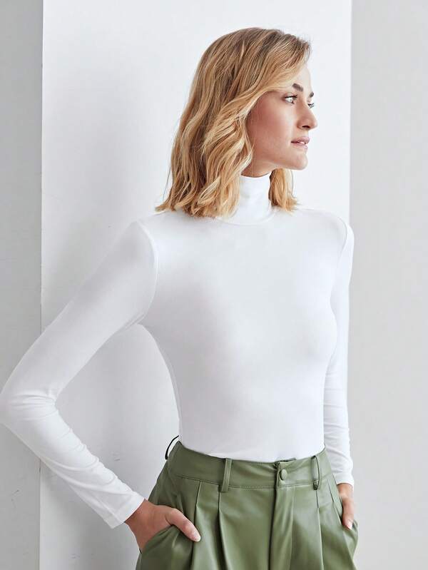 Blusa Feminina Malha Premium Slim Fit de Gola Alta | Coleção Outono-Inverno 2026 | Boutique do Encanto