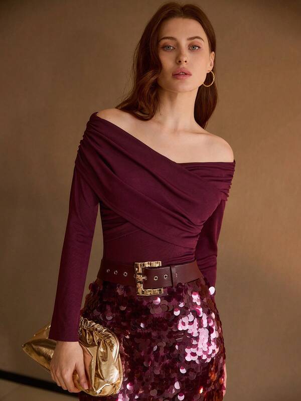 Blusa Feminina Ombro a Ombro Cruzada na Frente Slim Manga Longa Cor Preto Branco Claret Rose Coleção Entre Estações - Boutique do Encanto