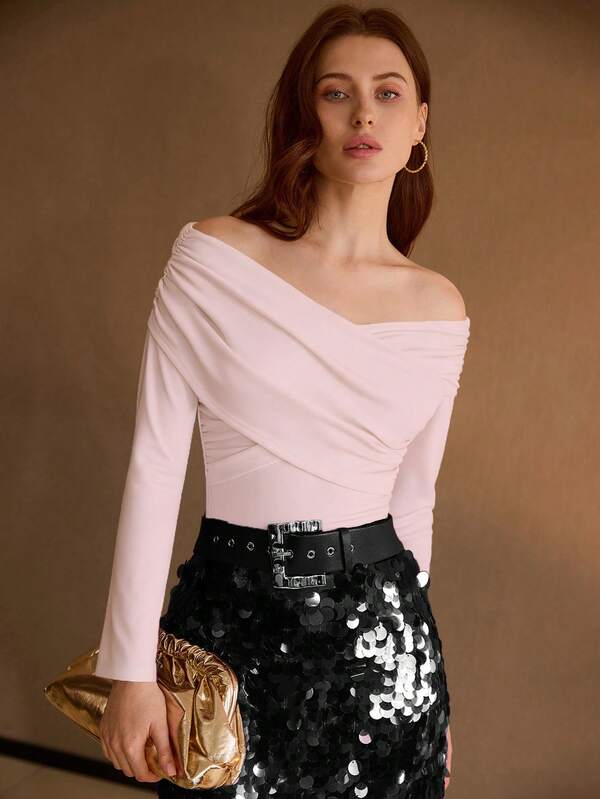 Blusa Feminina Ombro a Ombro Cruzada na Frente Slim Manga Longa Cor Preto Branco Claret Rose Coleção Entre Estações - Boutique do Encanto