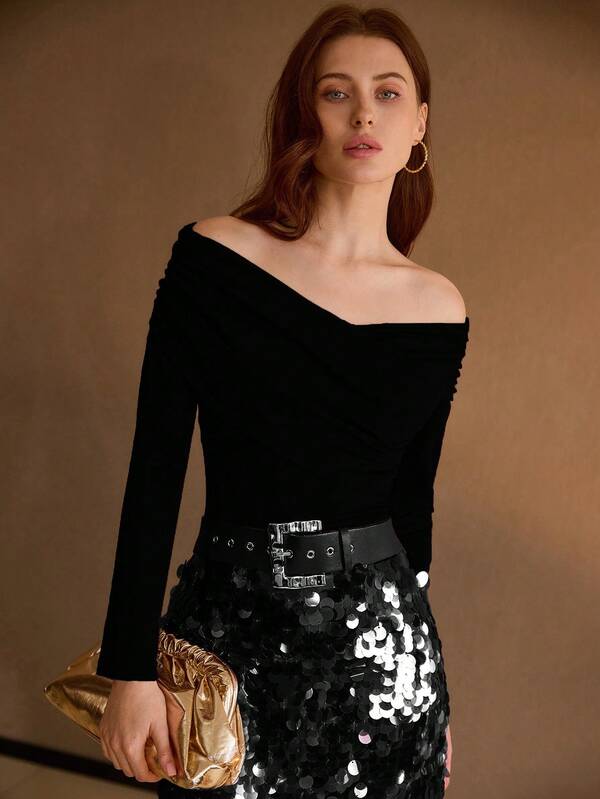 Blusa Feminina Ombro a Ombro Cruzada na Frente Slim Manga Longa Cor Preto Branco Claret Rose Coleção Entre Estações - Boutique do Encanto