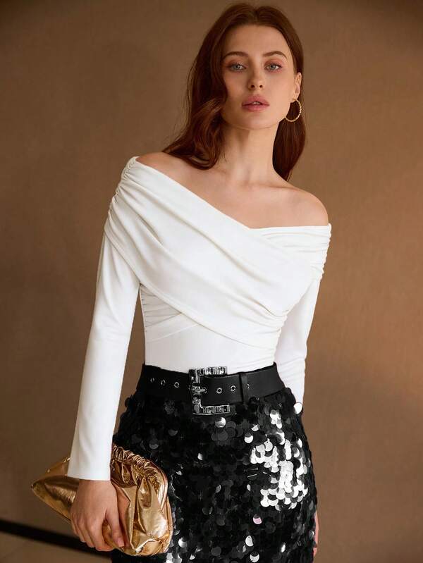 Blusa Feminina Ombro a Ombro Cruzada na Frente Slim Manga Longa Cor Preto Branco Claret Rose Coleção Entre Estações - Boutique do Encanto