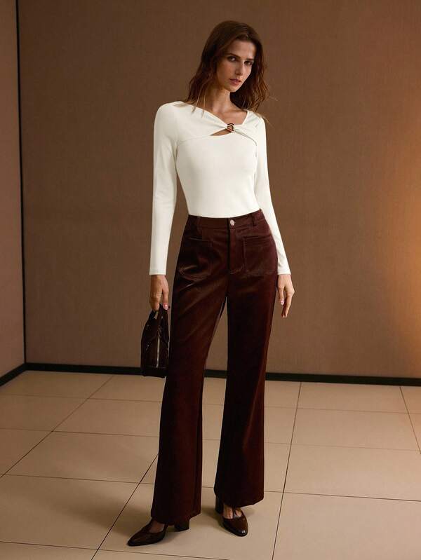 Blusa Femonina Manga Longa Detalhe fivela no Decote - Cores Branco- Claret - Slim -Coleção Outono - Inverno 2026 -Boutique do Encanto