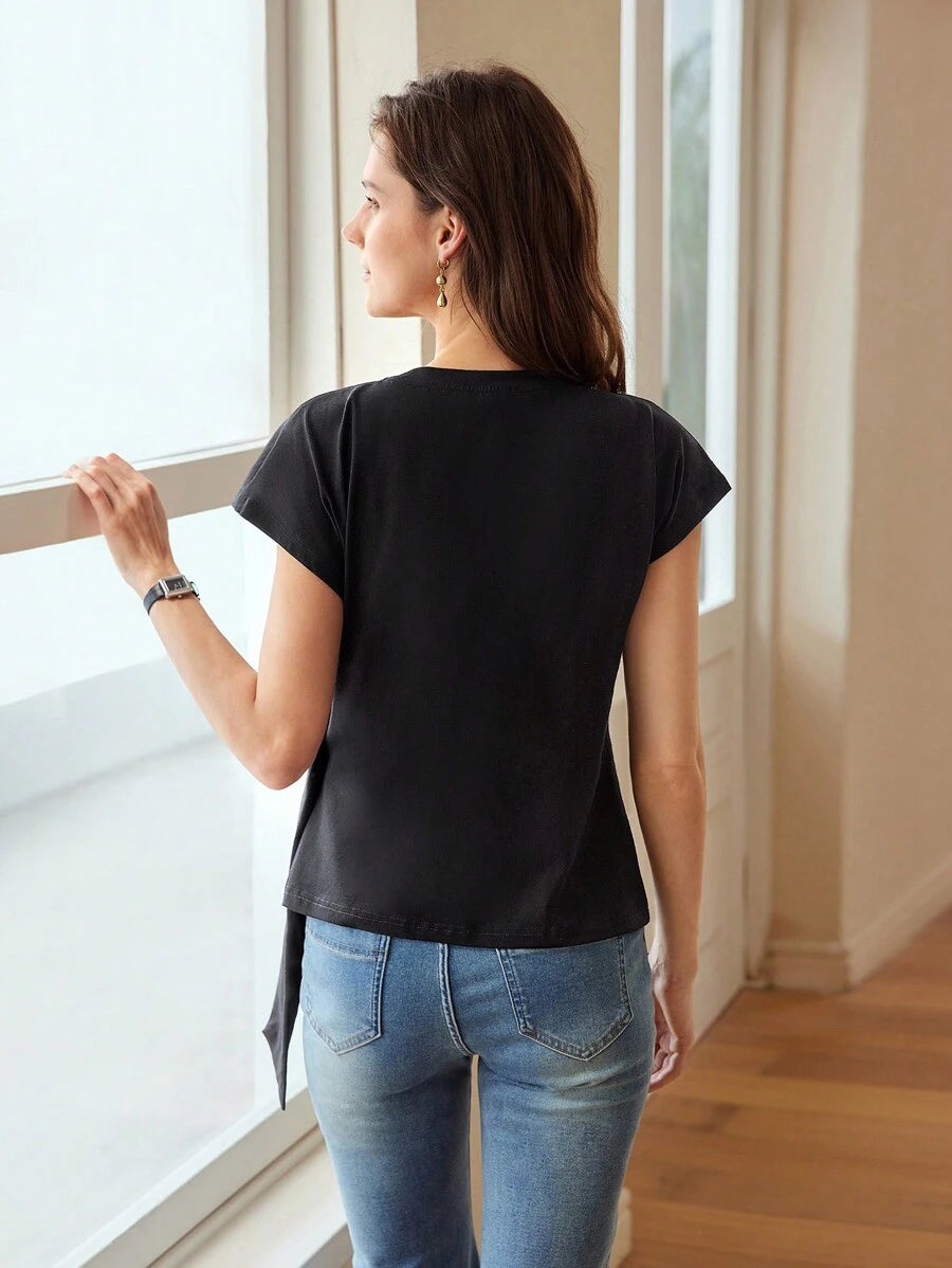 Blusa Preta feminina 94% algodão com detalhe assimétrico – Primavera Verão 2027