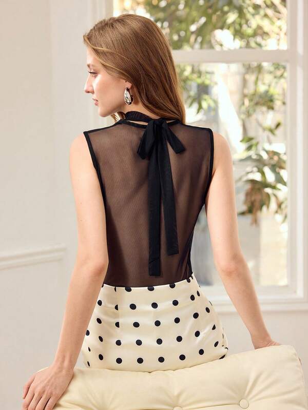 Blusa Regata Feminina - Cor Preta - Costas Transparência - Slim - Coleção Entre Estações - Boutique do Encanto