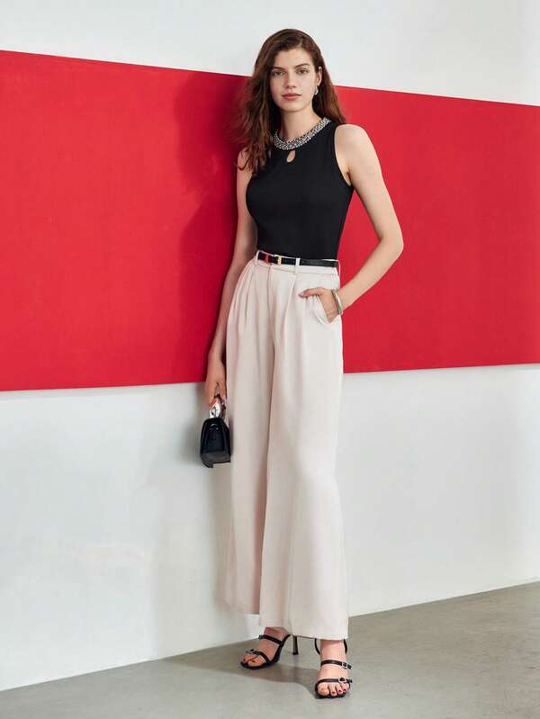 Blusa Regata Feminina Cor Preta Slim Tecido Algodão Prime Canelado Detalhe Bordado no Decote - Coleção Entre Estações - Boutique do Encanto