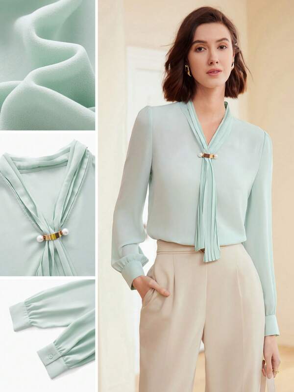 Blusa Social Feminina Manga Longa com Laço Frontal e Acessório Dourado - Office Chic - Boutique do Encanto Camisas