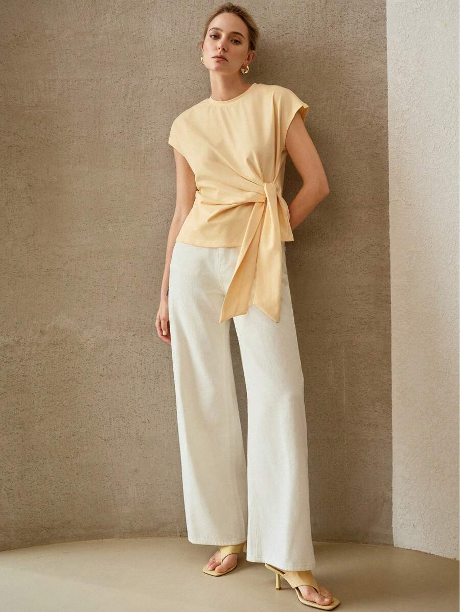 Blusa feminina Baunilha Dourada em algodão com torcido e faixa lateral – Boutique do Encanto