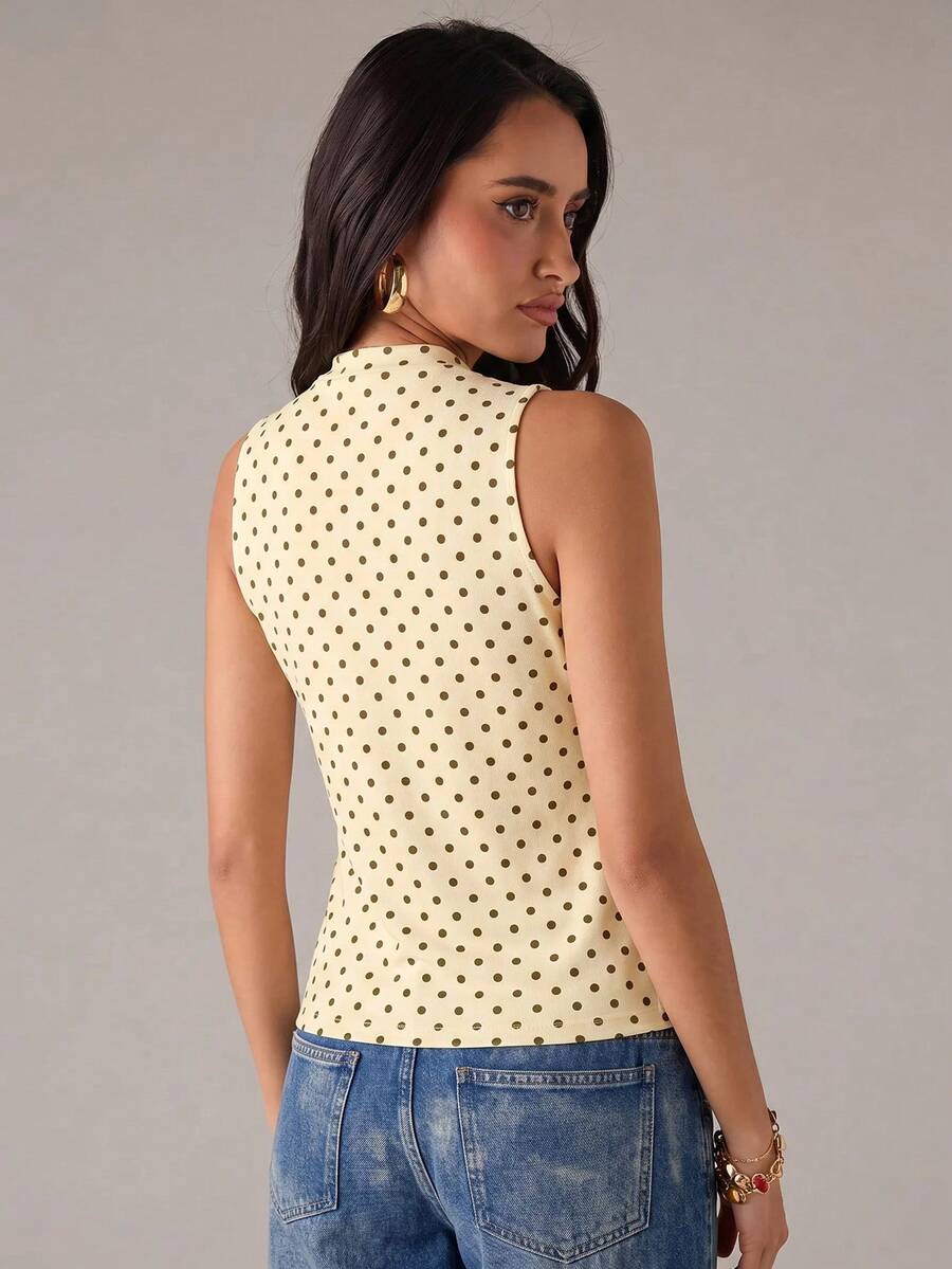 Blusa feminina Off White com poá preto e babados em camadas - Boutique do Encanto