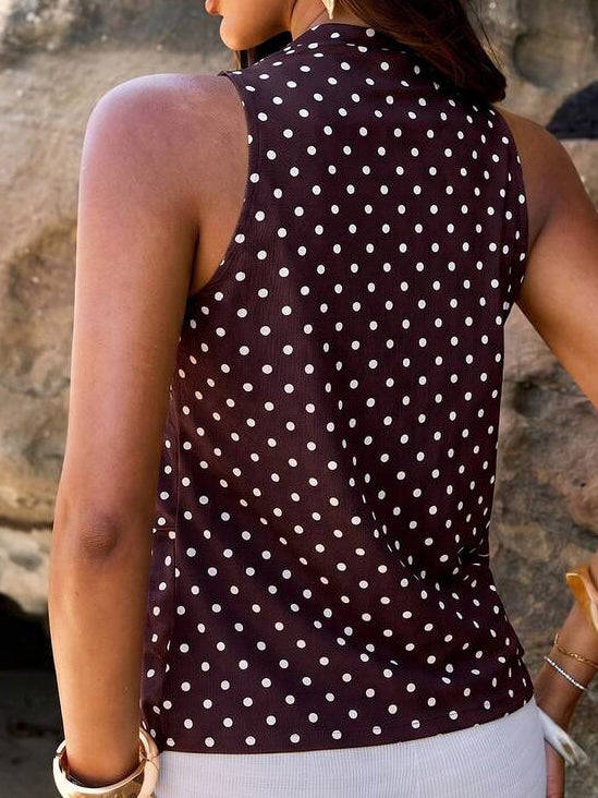 Blusa feminina poá Café com camadas de babados frontais