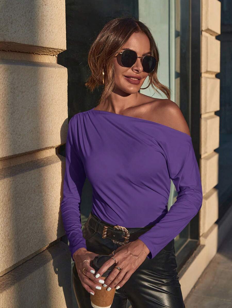 Blusa feminina roxa um ombro só manga longa elegante