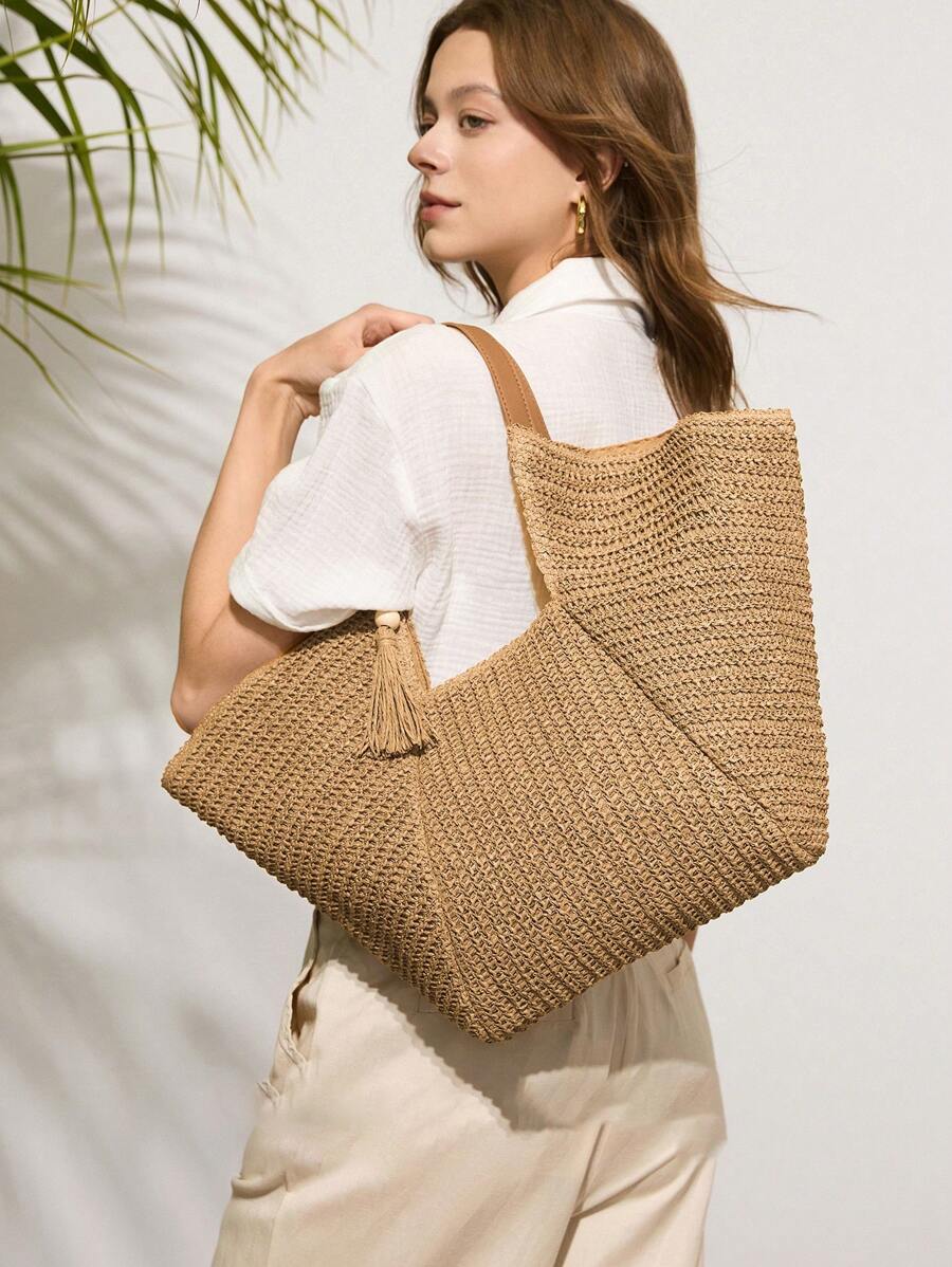 Bolsa tote feminina bege com fechamento magnético