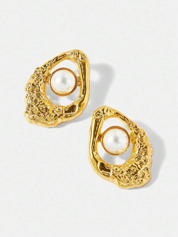 Brincos Femininos Pendentes Texturizados com Pérola - Golden Pearl Statement - Boutique do Encanto Brincos