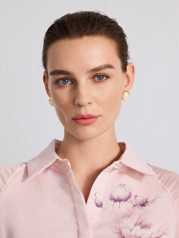 Brincos Femininos Quadrados com Pérola Oval Central com Moldura Dourada Banhada a 18 K - Soft Pearl Collection - Boutique do Encanto Brincos