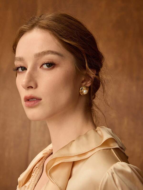 Brincos Femininos de Pérola com Acabamento Dourado 18 K - Clássico Elegante - Classic Pearl Glow - Bourtique do Encanto Brincos