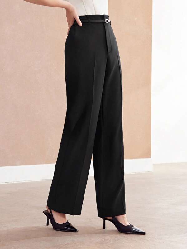 Calça Feminina Perna Reta - Cores Preto - Branco - Castanho - Cintura Natural, Zíper Frontal e Bolsos - Coleção Entre Estações - Boutique do Encanto