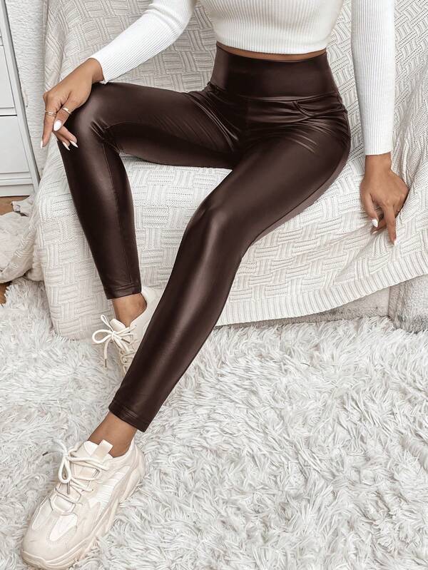 Calça Legging Feminina em Lycra Premium Acetinada – Essenciais Urbanos