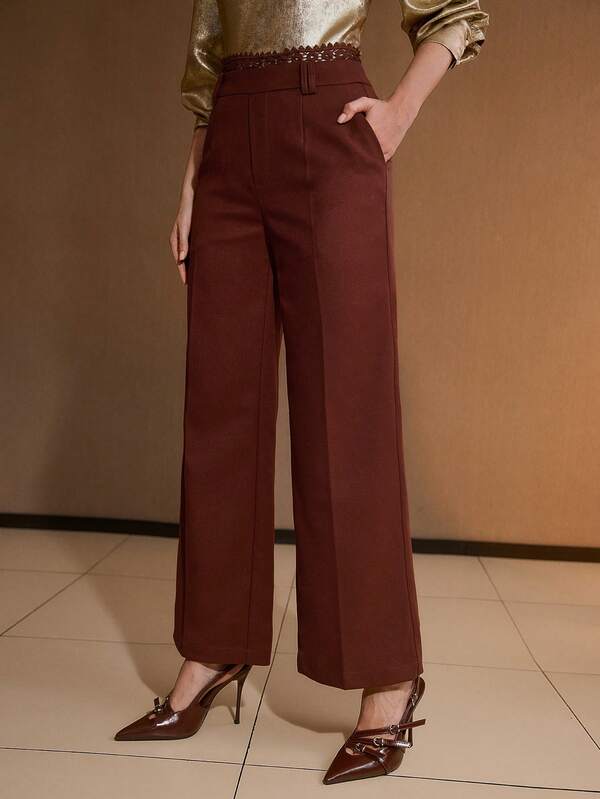 Calça Social Feminina Perna Larga com Renda Contrastante - Alfaiataria Premium - Boutique do Encanto Calças