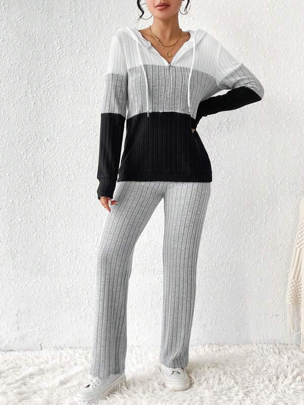 Conjunto Feminino Canelado Color Block com Capuz – Essenciais Urbanos