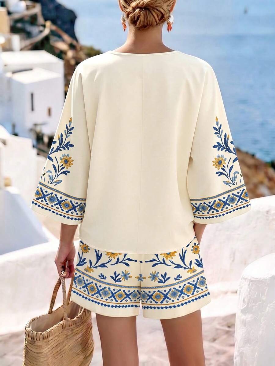 Conjunto feminino floral azul com blusa e shorts – Boutique do Encanto