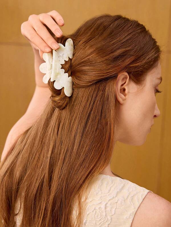 Fivela - Grampo de Cabelo Floral em Acrílico - Fixação Elegante para Penteados - Boutique do Encanto
