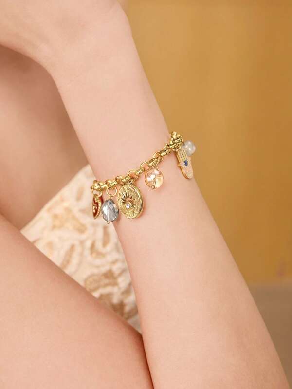 Pulseira Feminina Dourada com Charms Místicos em Aço Inox Banhada a Ouro 18 K - Semi Joia Fashion Premium - Boutique do Encanto Pulseiras