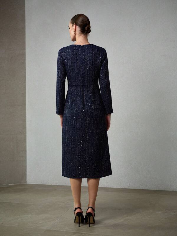 Vestido Midi Tweed com Detalhe em Corrente – Premium