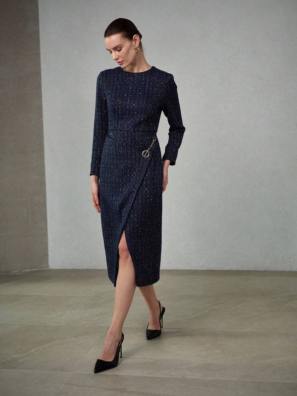 Vestido Midi Tweed com Detalhe em Corrente – Premium