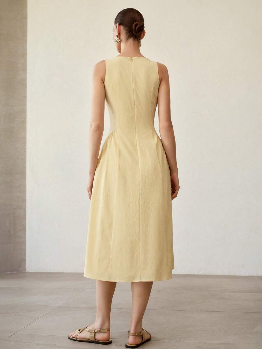 Vestido midi feminino forrado com cintura alta e decote redondo