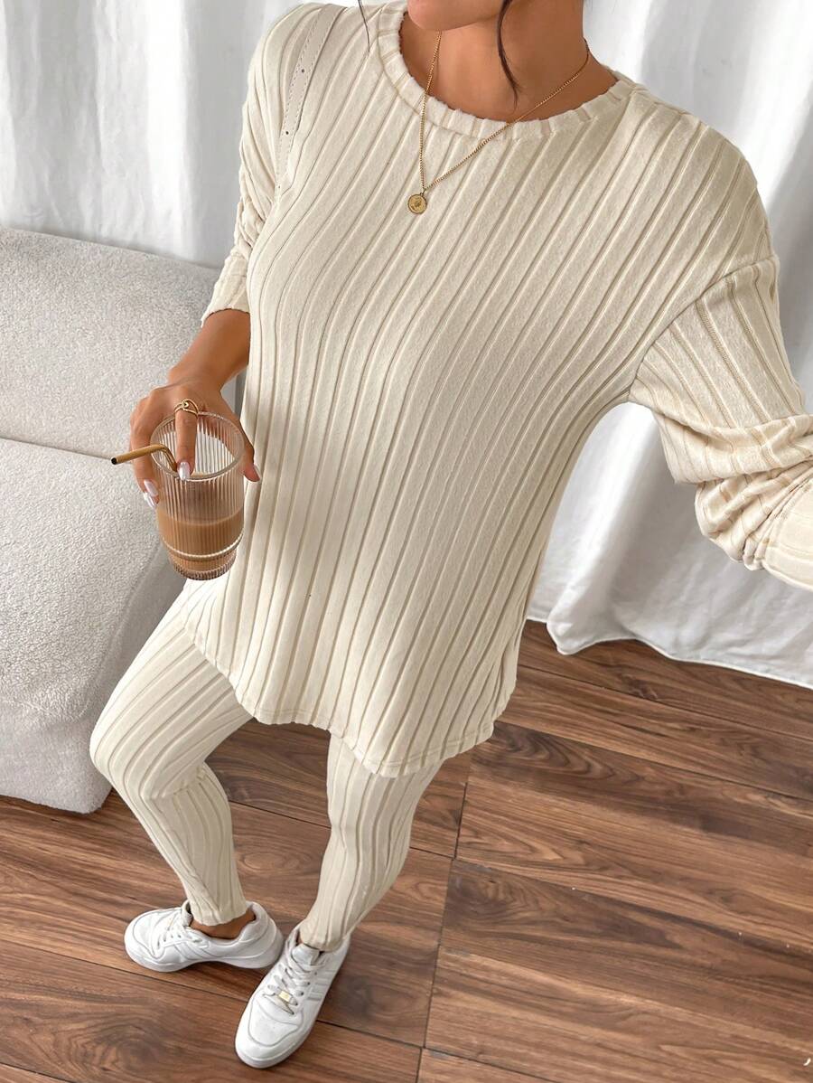 conjunto feminino canelado offwhite 2 peças manga longa e calça