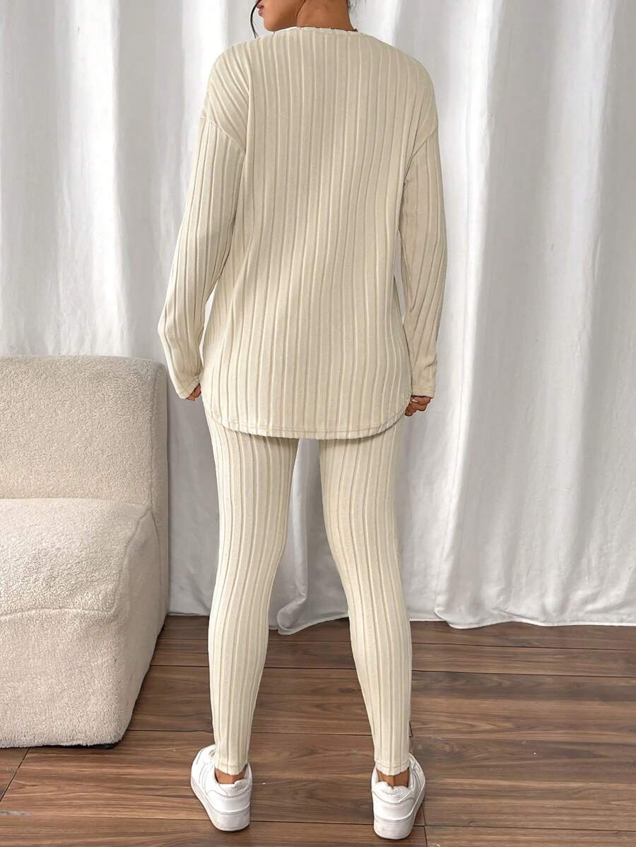 look feminino casual elegante conjunto Offwhite malha canelada