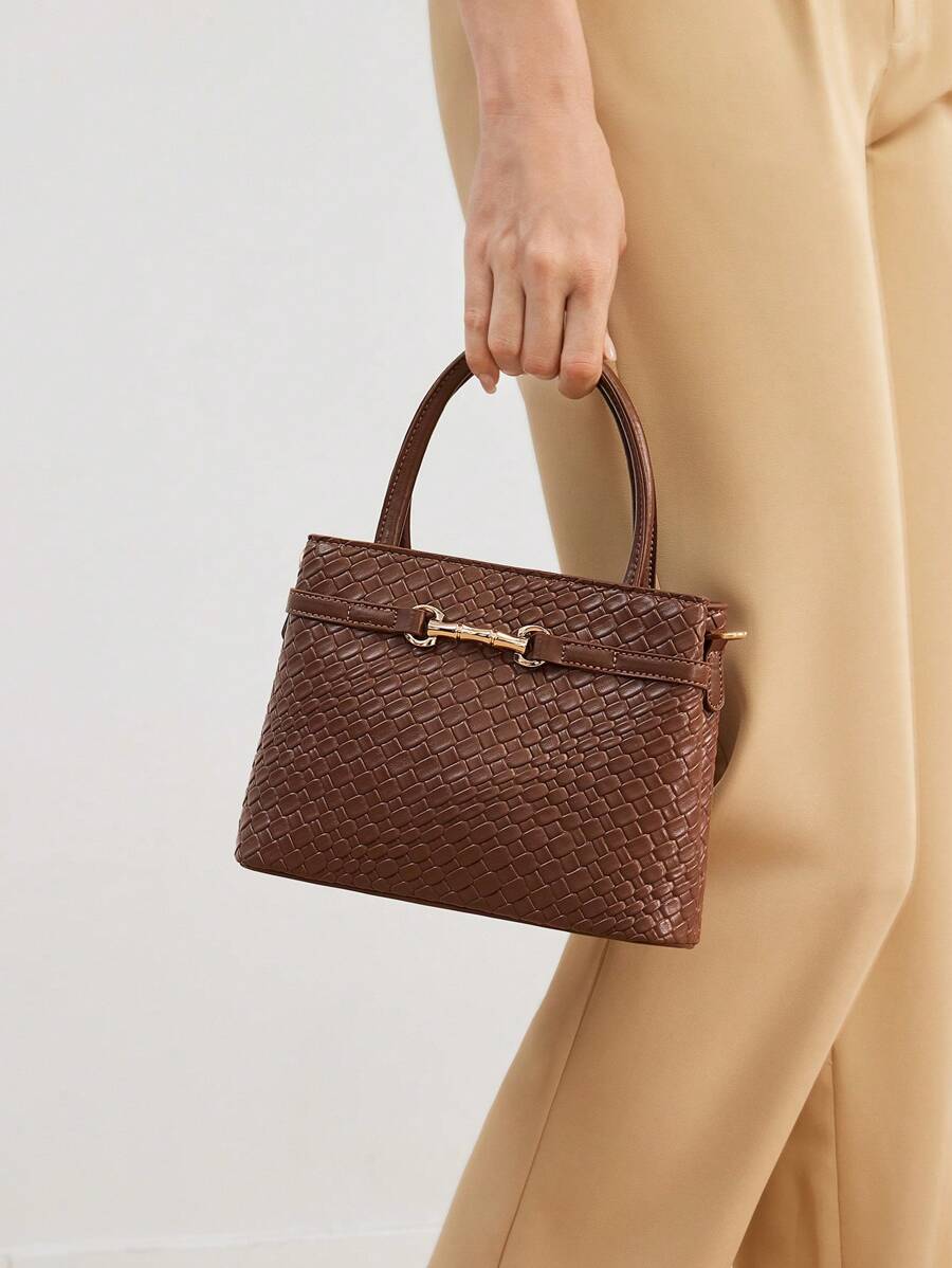 Bolsa Feminina Estruturada em Trama Natural com varios cores – Verão 2027