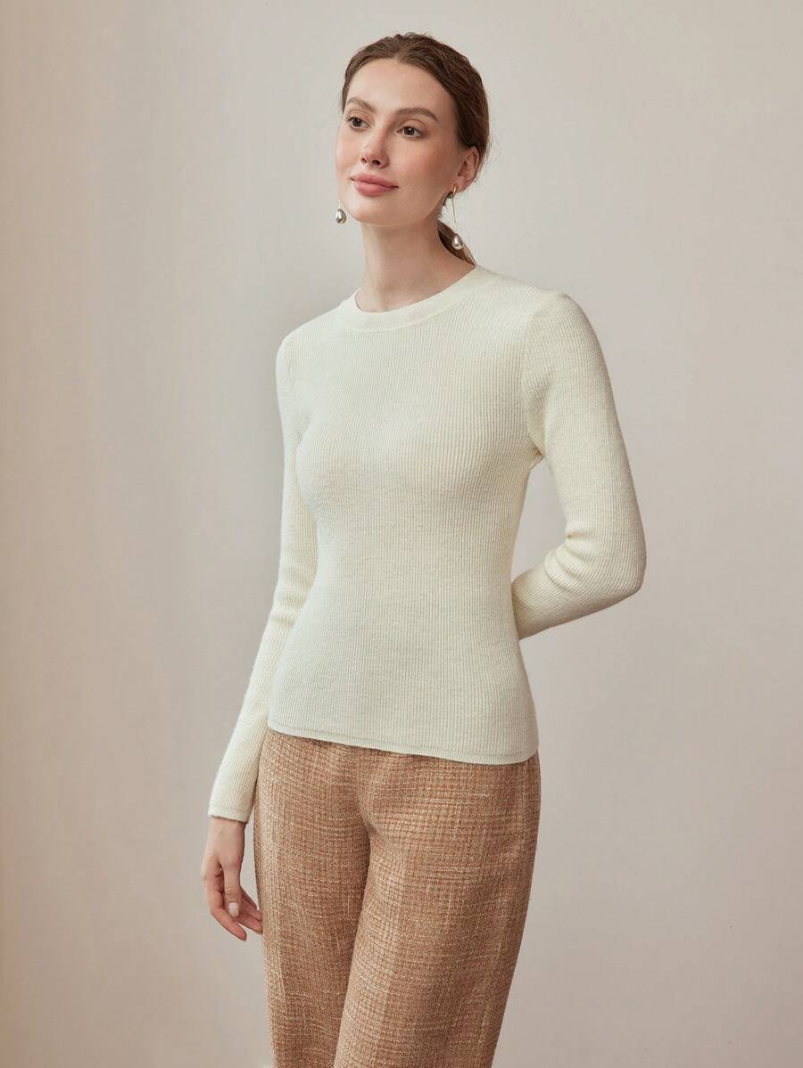 Top Feminino Elegante - Malha com Remendo Floral