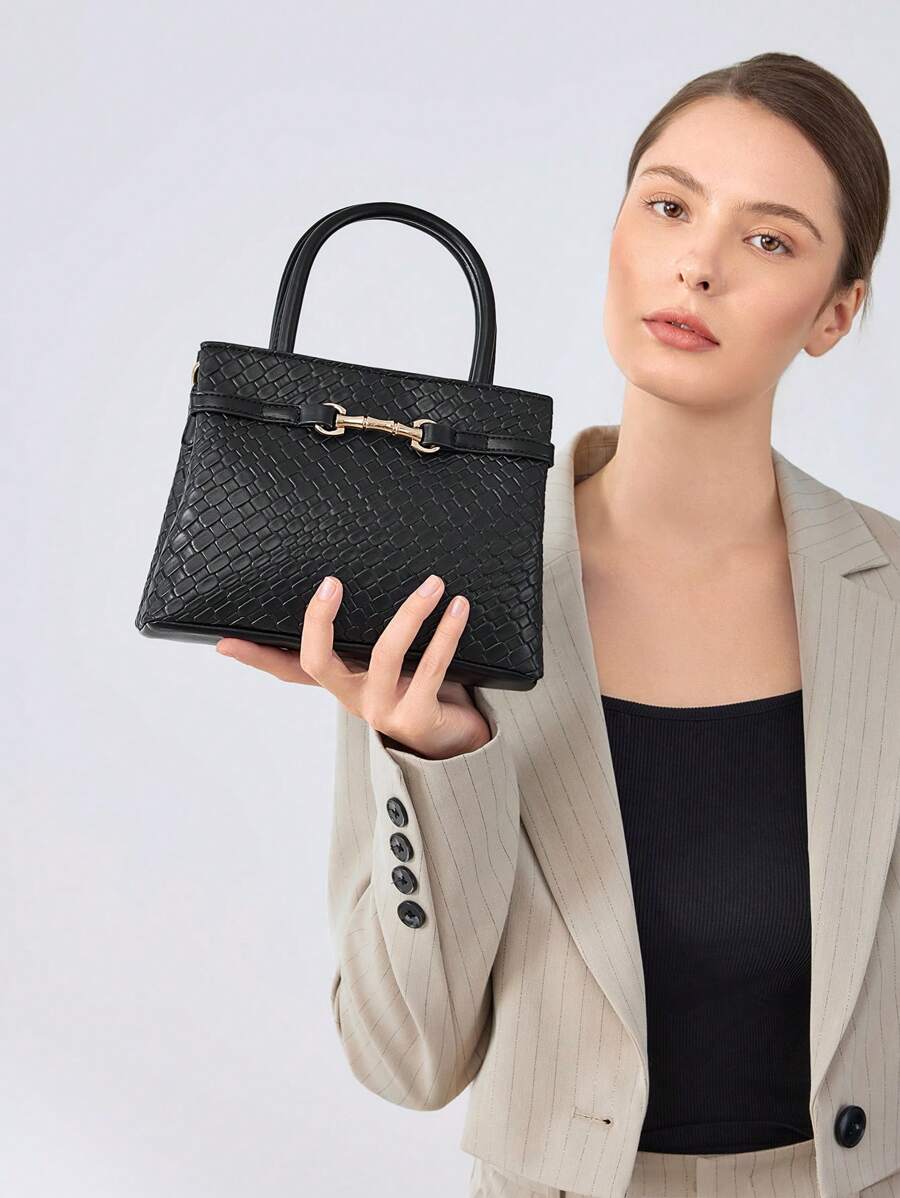 Bolsa Feminina Estruturada em Trama Natural com varios cores – Verão 2027