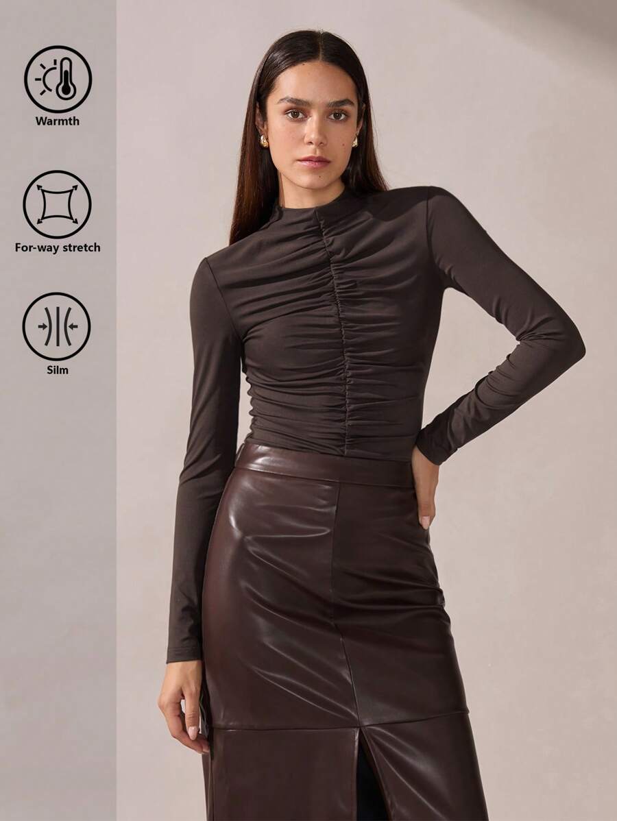 Blusa Feminina Gola Alta Plissada Marrom – Manga Longa Slim Elegante - Boutique do Encanto