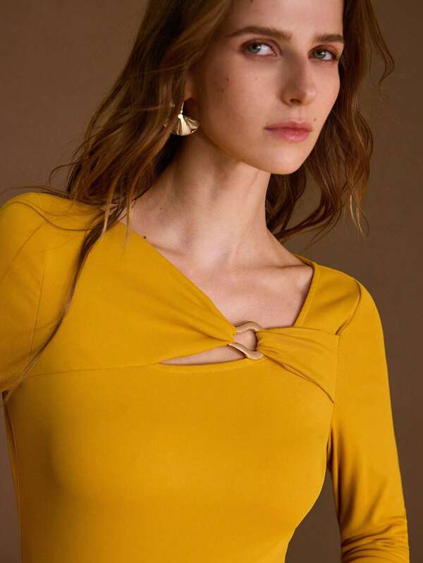 Blusa Feminina Manga Longa Detalhe fivela no Decote - Slim  -Boutique do Encanto