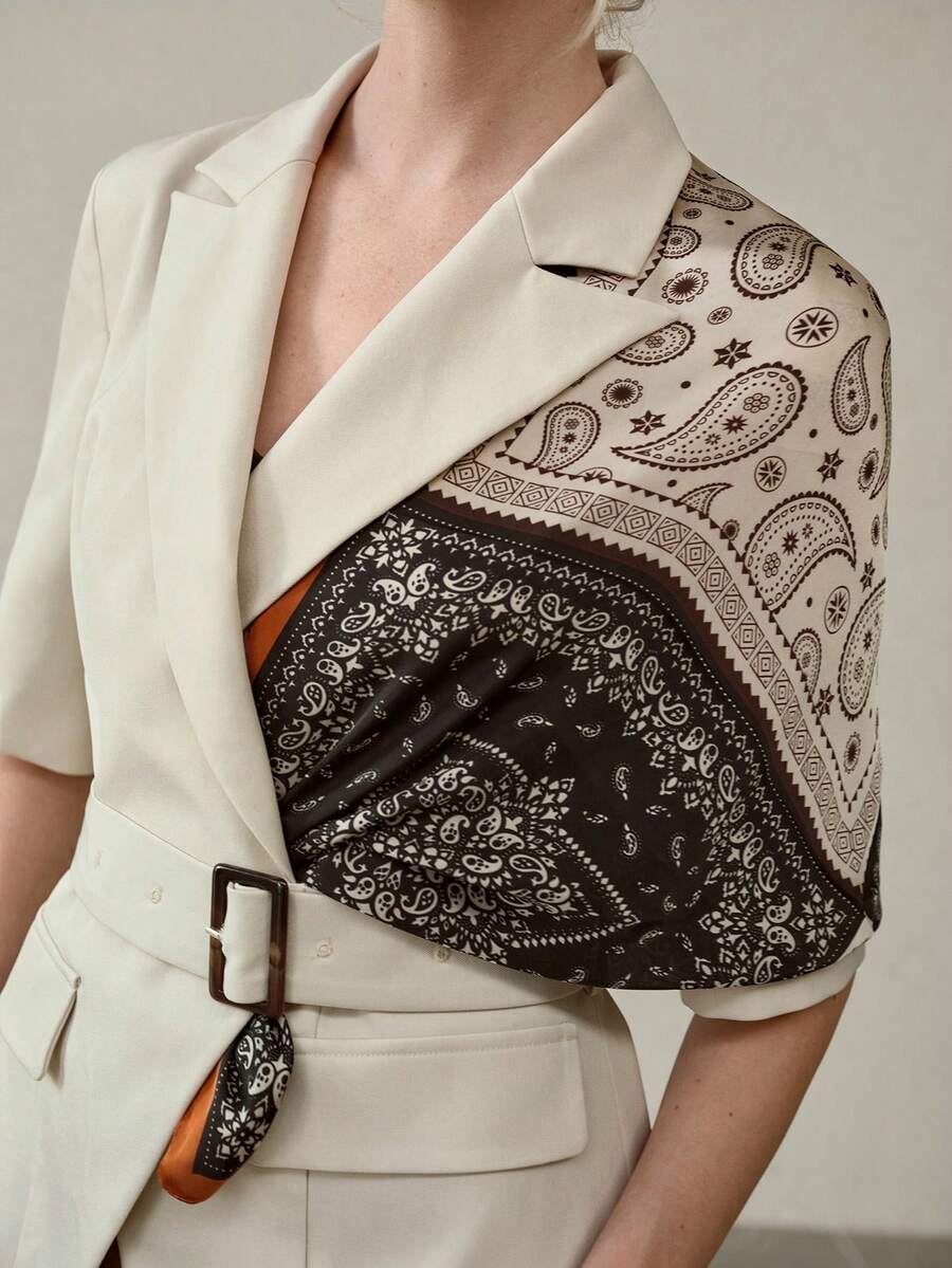 Blazer Feminino Alfaiataria Manga Curta com Lenço Removível – Elegante Off White | Boutique do Encanto