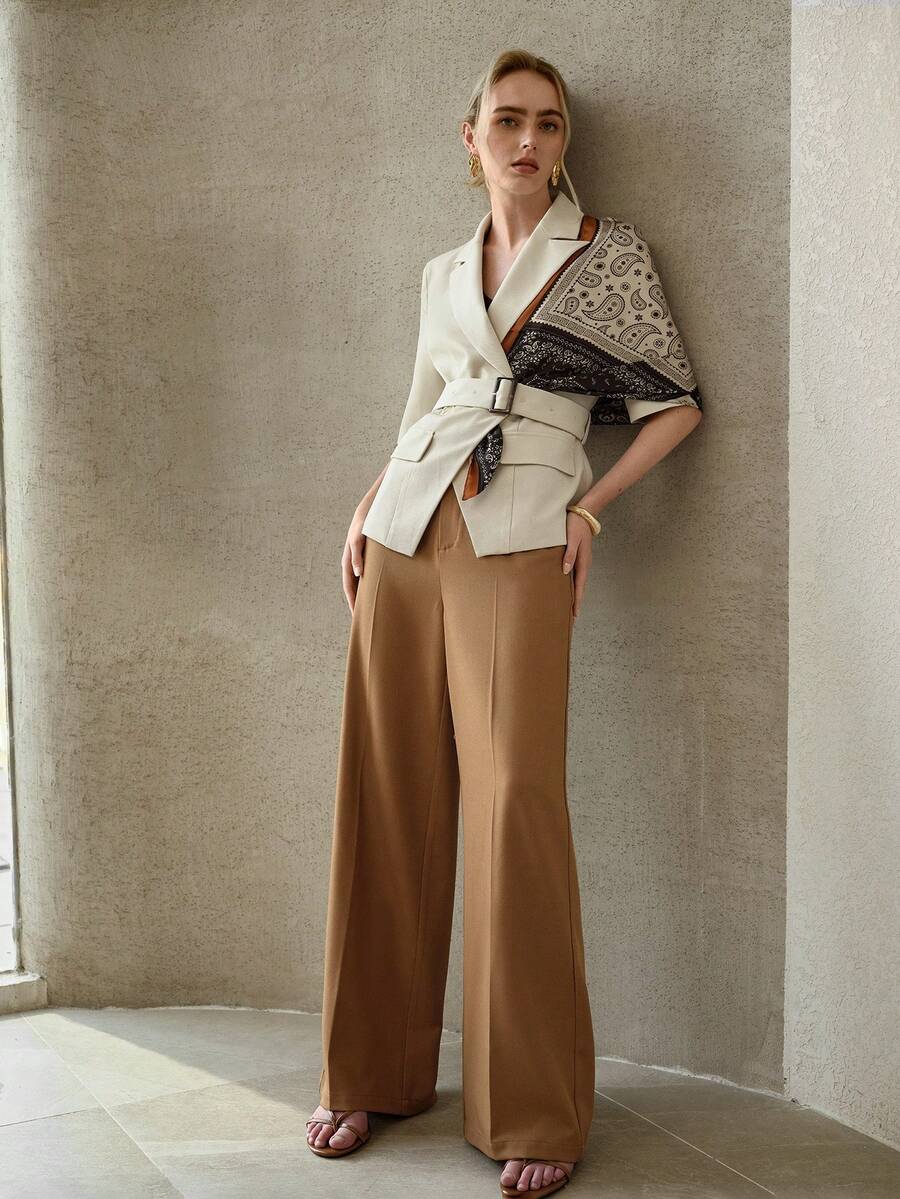 Blazer Feminino Alfaiataria Manga Curta com Lenço Removível – Elegante Off White | Boutique do Encanto