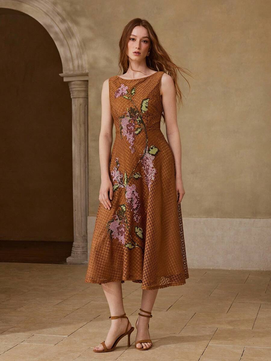 Vestido Midi Evasê - Cintura em Renda Bordada