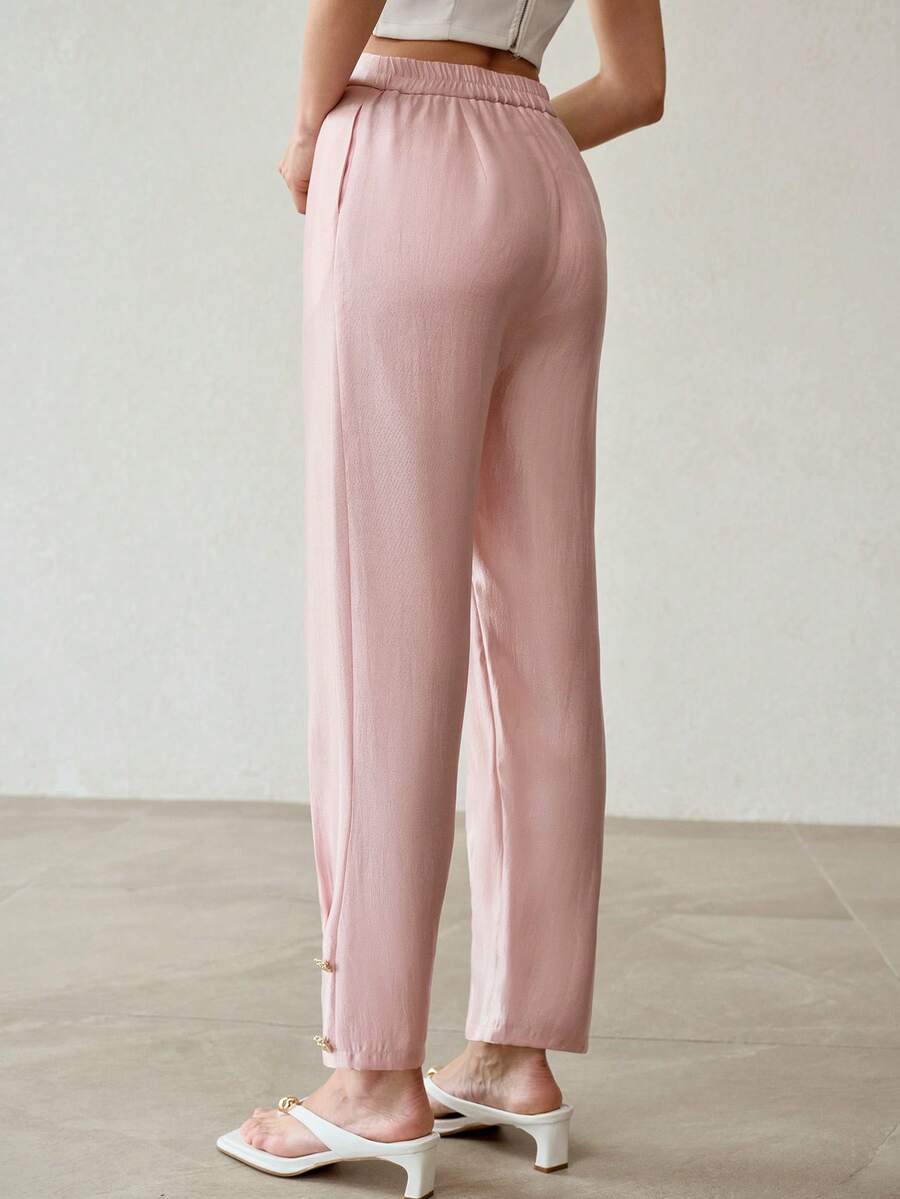 Calça de Alfaiataria Premium - Cintura Alta e Detalhe de Metal
