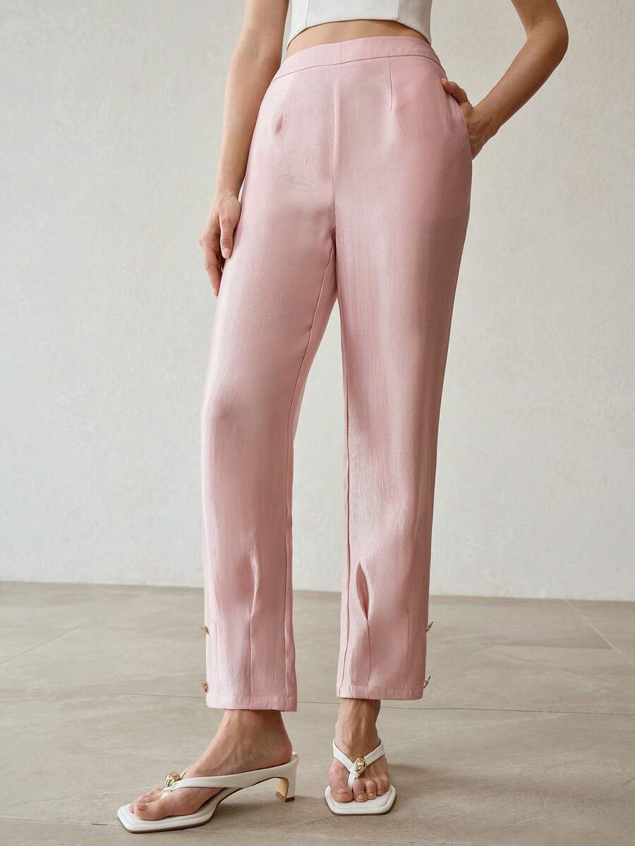 Calça de Alfaiataria Premium - Cintura Alta e Detalhe de Metal