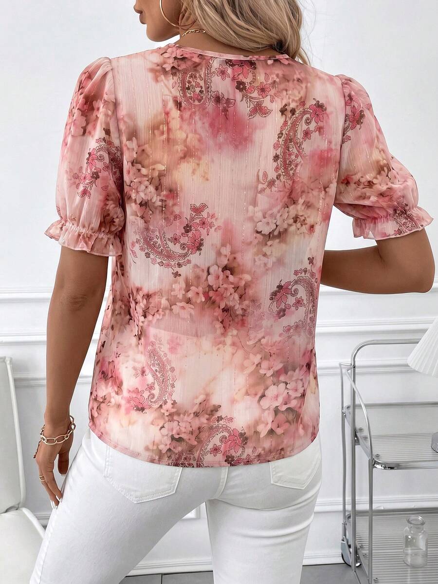 Blusa Casual Elegante - Gola de Renda e Acabamento Franzido