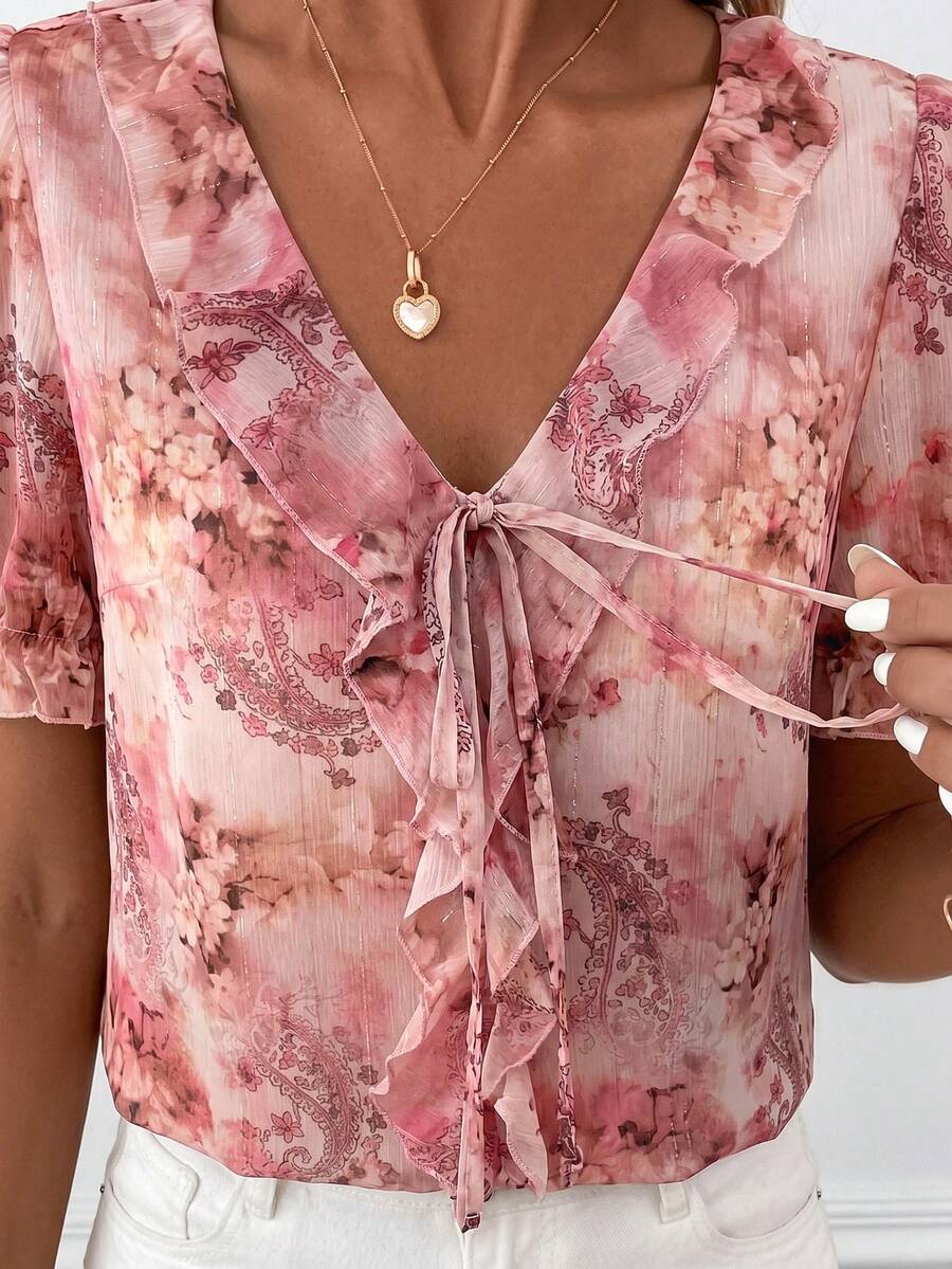 Blusa Casual Elegante - Gola de Renda e Acabamento Franzido