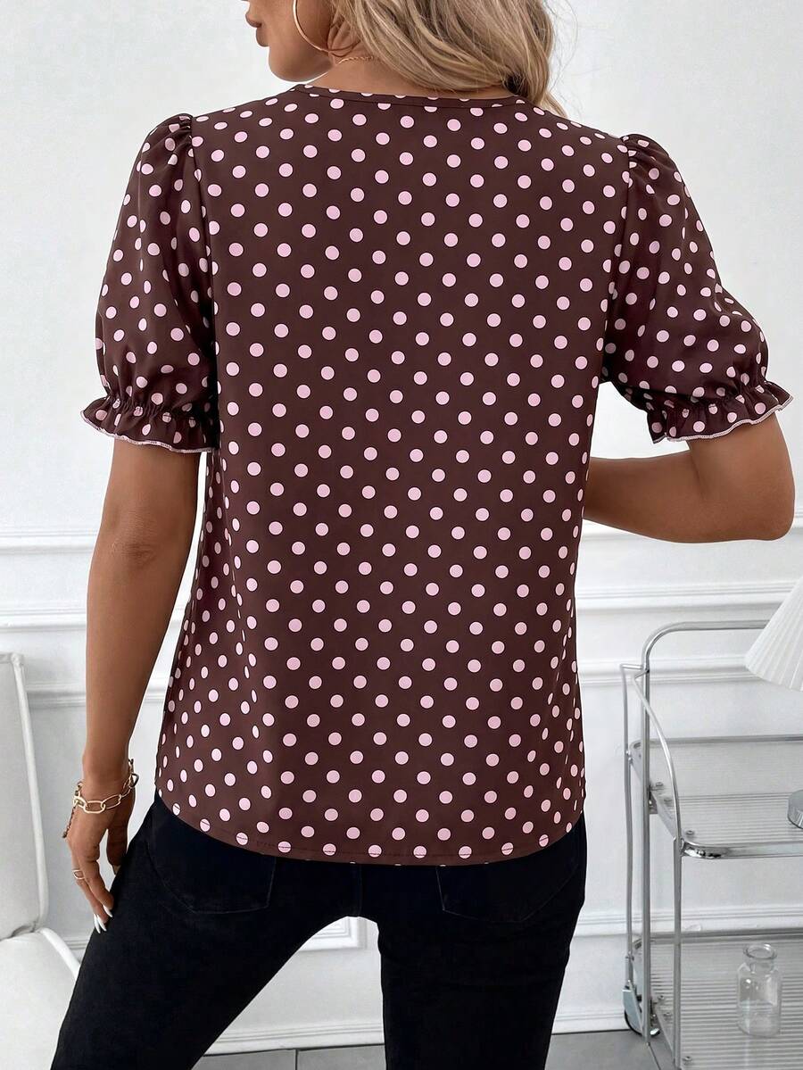 Blusa Casual Elegante - Gola de Renda e Acabamento Franzido