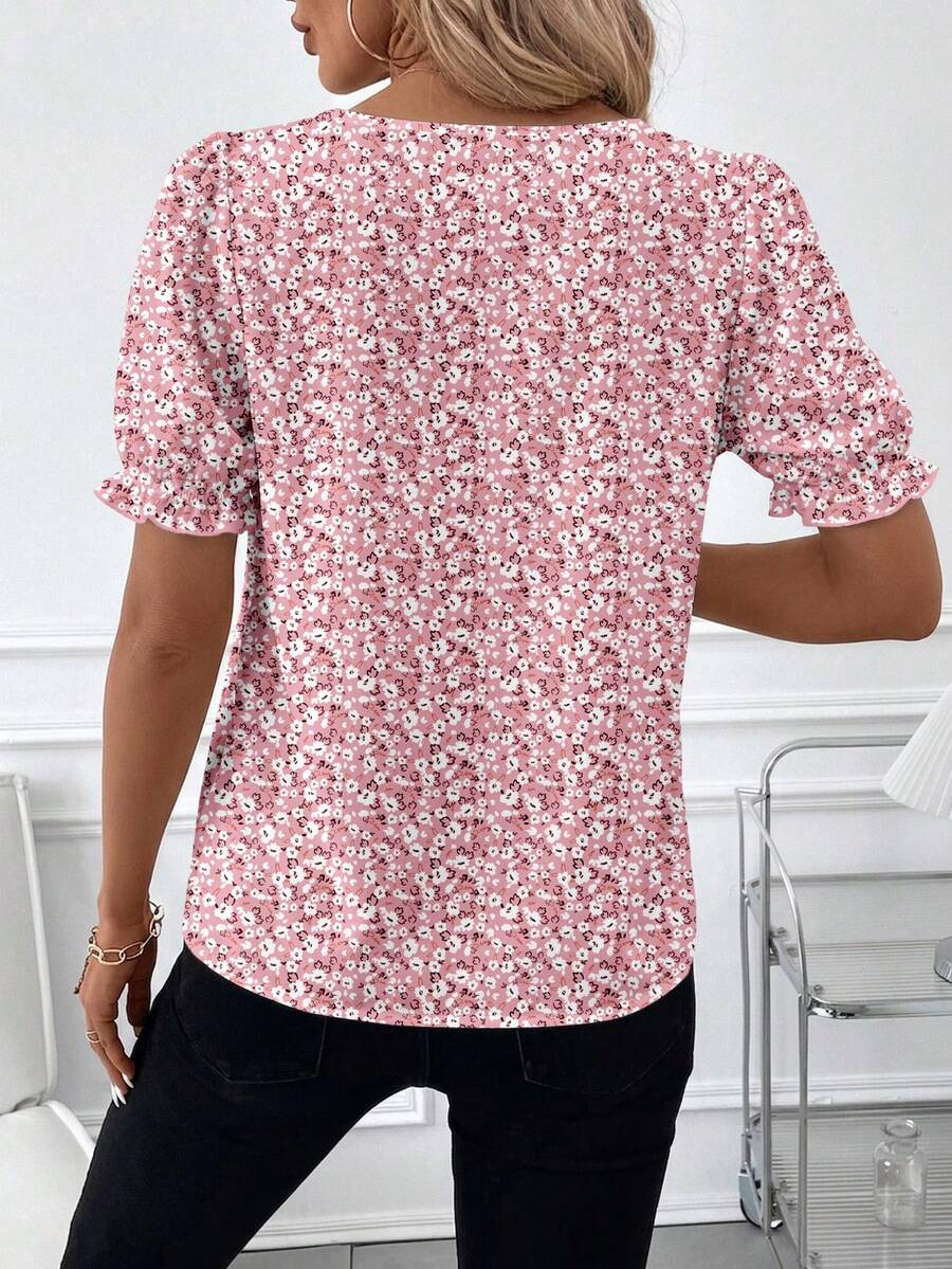 Blusa Casual Elegante - Gola de Renda e Acabamento Franzido