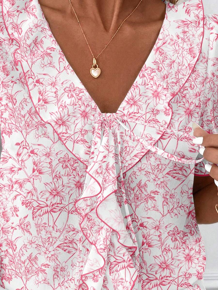 Blusa Casual Elegante - Gola de Renda e Acabamento Franzido